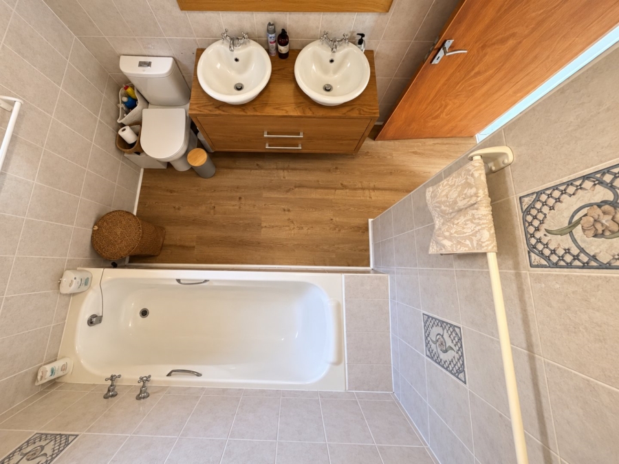 3 Bedroom Property for Sale in Blue Horizon Bay Eastern Cape
